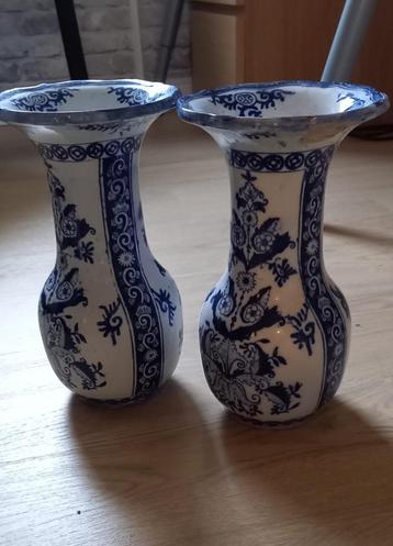 vases bleus P.Regout &co Maastricht beschikbaar voor biedingen