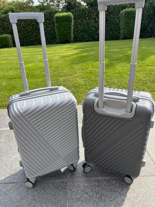 Koffer -handbagage- trolley 25 EUR/st -als NIEUW -55x35x25cm, Handtassen en Accessoires, Koffers, Zo goed als nieuw, Hard kunststof