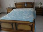 2 persoonsbed in vol hout + lattenbodem + matras, Antiek en Kunst, Ophalen of Verzenden
