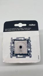 Niko, sokkel draaiknopdimmer leds, 4-200w, 2 draads, klauw, Bricolage & Construction, Électricité & Câbles, Interrupteur, Enlèvement ou Envoi