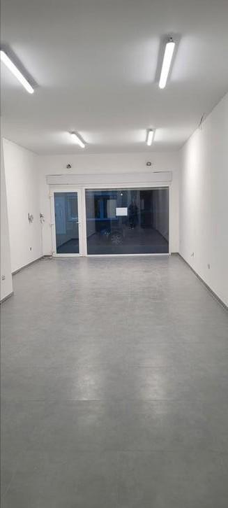 Commerce rénové ± 100m² – Centre Vilvorde, proche marché, Immo, Appartements & Studios à louer