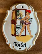 Vintage deurtegel in keramiek “ toilet “, Antiek en Kunst, Antiek | Wandborden en Tegels, Ophalen of Verzenden