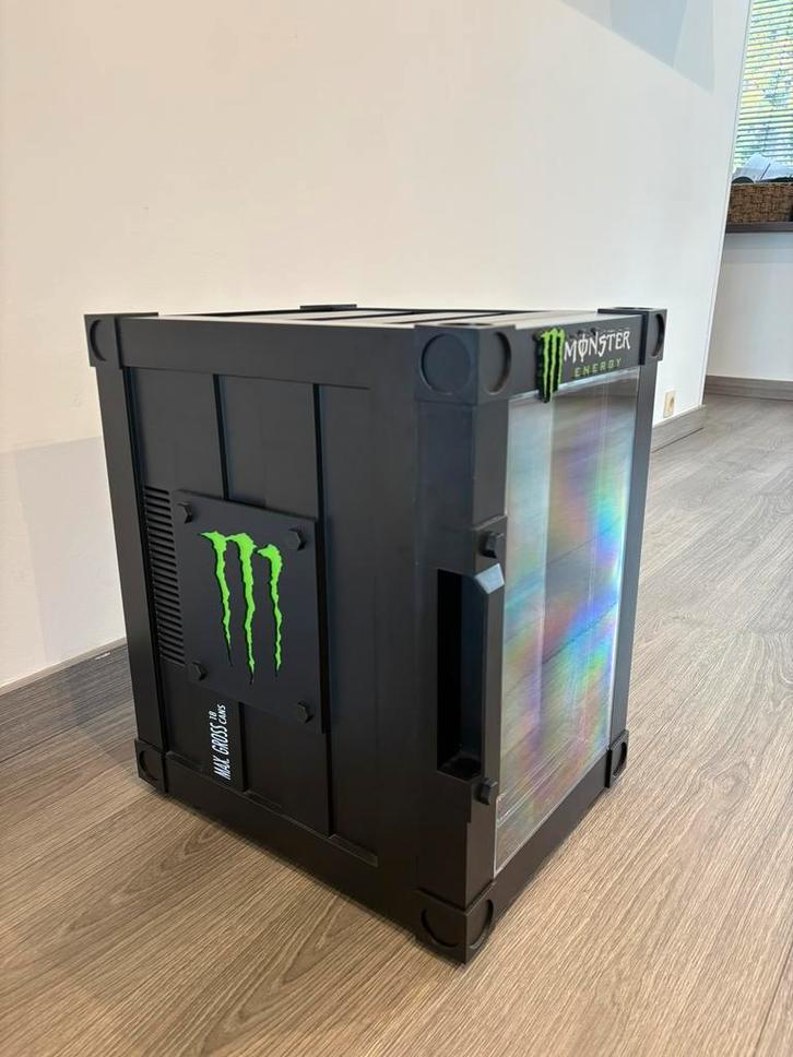 Monster mini fridge, Elektronische apparatuur, Koelkasten en IJskasten, Zo goed als nieuw, Ophalen
