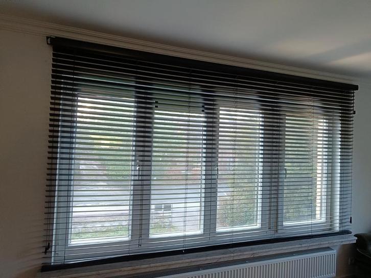 Houten lamellen in stijlvol zwart, Huis en Inrichting, Stoffering | Gordijnen en Lamellen, Nieuw, 150 tot 200 cm, 200 cm of meer