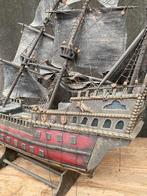 vieux navire avec voiles et mâts, Hobby & Loisirs créatifs, Enlèvement ou Envoi, Utilisé