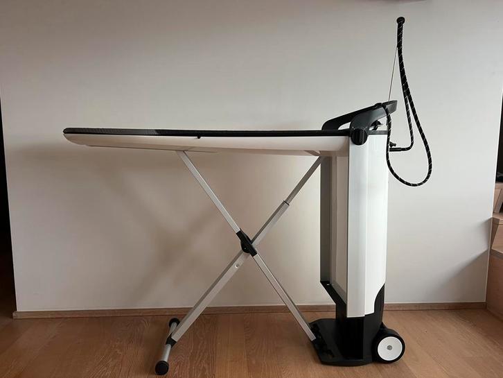 Miele Fashionmaster B1312, Elektronische apparatuur, Strijkijzers en Strijkplanken, Zo goed als nieuw, Strijkijzer met snoer, Ophalen