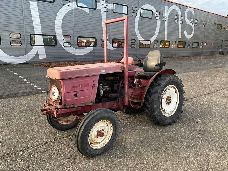 Renault Super 7 Smalspoor Oldtimer tractor, Zakelijke goederen, Landbouw | Tractoren, Renault, Oldtimer