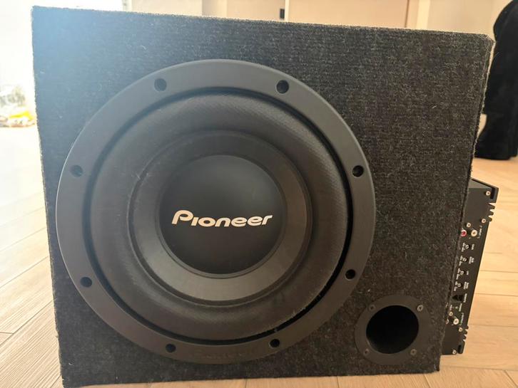 KOOP: Pioneer Subwoofer, versterker en condensator compleet!, Autos : Divers, Haut-parleurs voiture, Comme neuf, Enlèvement
