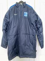 Veste d'hiver KRC Genk de Nike. Original., Sports & Fitness, Football, Taille M, Enlèvement ou Envoi, Comme neuf, Survêtement