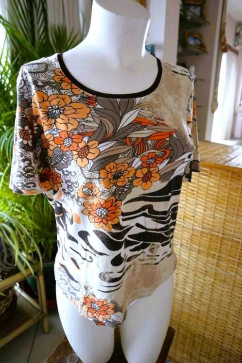 natuurlijk getint T-shirt, Kleding | Dames, T-shirts, Gedragen, Maat 38/40 (M), Overige kleuren, Korte mouw, Ophalen of Verzenden
