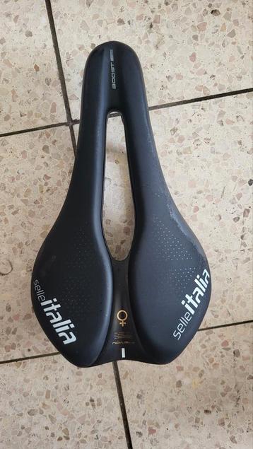 Selle Italia zadel 145mm beschikbaar voor biedingen