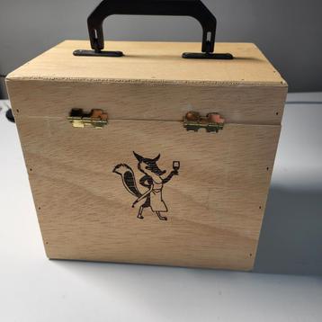 Houten kistje beschikbaar voor biedingen