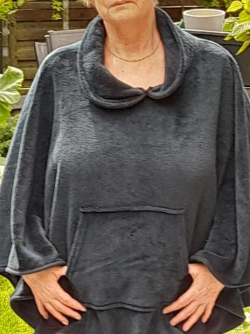 Donkergroene Dames Poncho 'LDADPR' One size  beschikbaar voor biedingen
