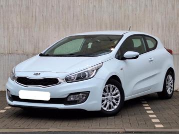 Kia ProCeed 1.4i  Jaar 2013  178.000 kilometer  