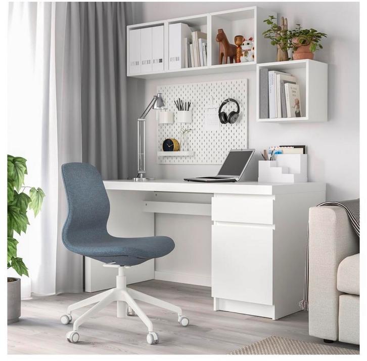 Langfjall blauw/witte bureaustoel IMPECCABLE!!!, Huis en Inrichting, Bureaus, Zo goed als nieuw, Bureau, Ophalen