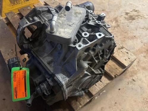 Versnellingsbak van een Volkswagen Golf, Auto-onderdelen, Transmissie en Toebehoren, Volkswagen, Gebruikt, 3 maanden garantie