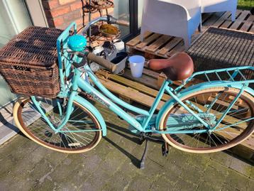 Dames fiets retro look met mand, Fietsen en Brommers, Ophalen, Zo goed als nieuw