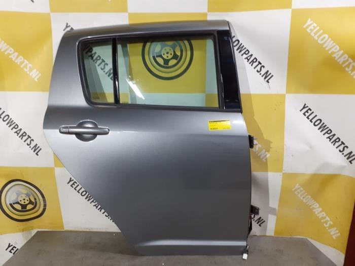 Portier 4Deurs rechts-achter van een Suzuki Swift (ZCD), Auto-onderdelen, Carrosserie, Deur, Suzuki, Gebruikt, 3 maanden garantie