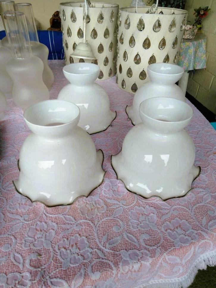 Set van 4 vintage opaline lampekappen – stijlvol en tijdloos, Huis en Inrichting, Lampen | Lampenkappen, Ophalen of Verzenden