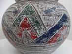 Vintage vaas bohemian pottery - groen blauw grijs rood wit f, Antiek en Kunst, Ophalen of Verzenden