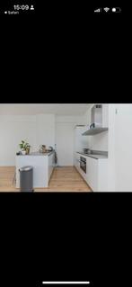 Moderne hoogglans eilandkeuken GEDEMONTEERDDIRECTBESCHIKBAAR