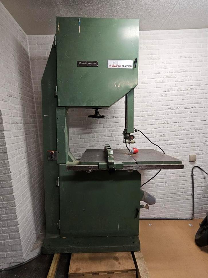 Centauro Classico 700 CL Lintzaag / zaagmachine, Articles professionnels, Machines & Construction | Travail du bois, Enlèvement