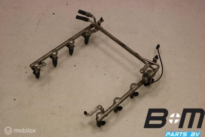 Brandstofgalerij met injectoren Audi S4 8E Limo 4.2 V8 BBK, Auto-onderdelen, Motor en Toebehoren, Gebruikt