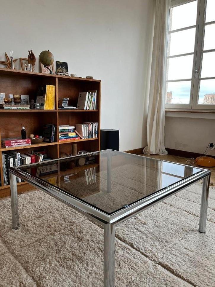 Table basse moderne avec structure en verre fumé et chrome, Maison & Meubles, Tables | Tables de salon, Comme neuf, Moins de 50 cm