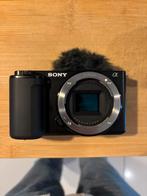 Sony ZV-E10 body + free cage, Audio, Tv en Foto, Fotocamera's Digitaal, Ophalen, Zo goed als nieuw, Sony