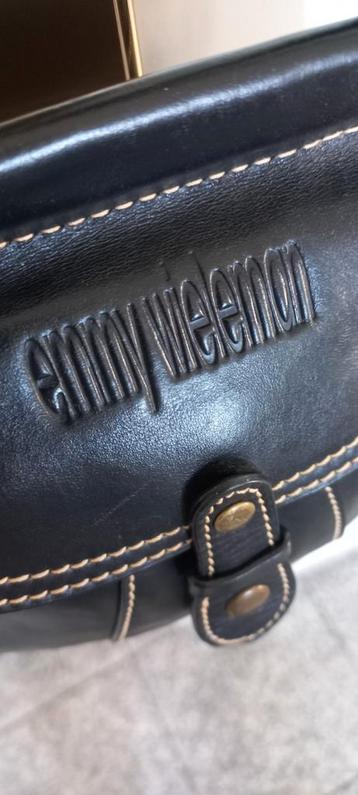 Klein leuk schoudertasje van Emmy Wieleman. beschikbaar voor biedingen