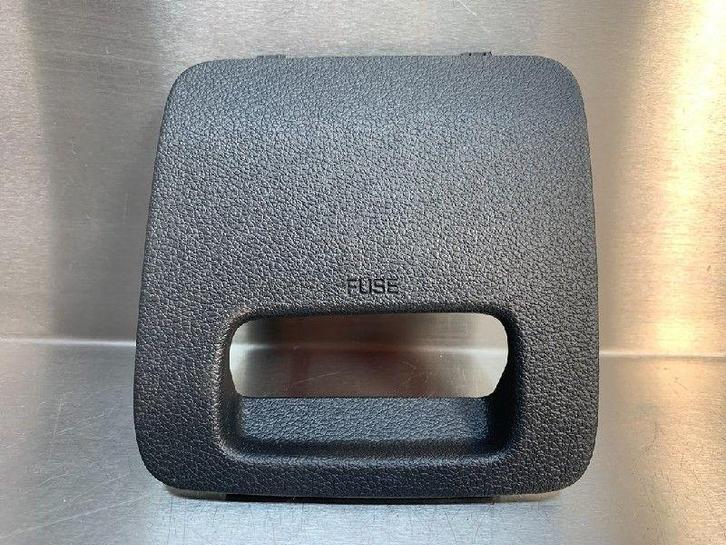 CACHE PLAQUE Hyundai Tucson (TL) (|84753D7001|), Autos : Pièces & Accessoires, Autres pièces automobiles, Hyundai, Neuf