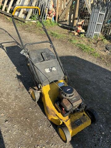 Grasmachine  zeltreker  beschikbaar voor biedingen