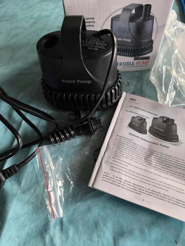 Nieuwe vijver pomp voor kleine vijver.
Zeer zuinig met slech, Tuin en Terras, Vijver-toebehoren, Zo goed als nieuw, Ophalen of Verzenden