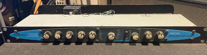 Zoom Studio 1202, Muziek en Instrumenten, Effecten, Zo goed als nieuw, Multi-effect, Ophalen of Verzenden