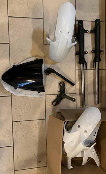 Stukken kawasaki ninja beschikbaar voor biedingen