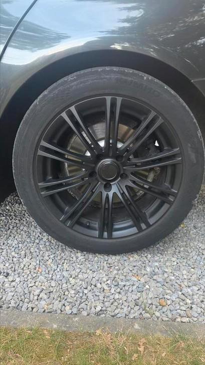Bmw f10-f11  zwarte velgen 18inch, Auto-onderdelen, Banden en Velgen, Banden en Velgen, Zomerbanden, 18 inch, 245 mm, Ophalen