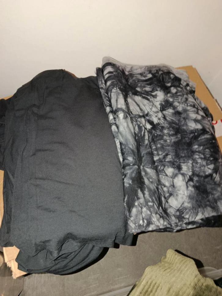 Différents types de tissus, une offre peut également être fa, Hobby & Loisirs créatifs, Machines à coudre & Accessoires, Enlèvement