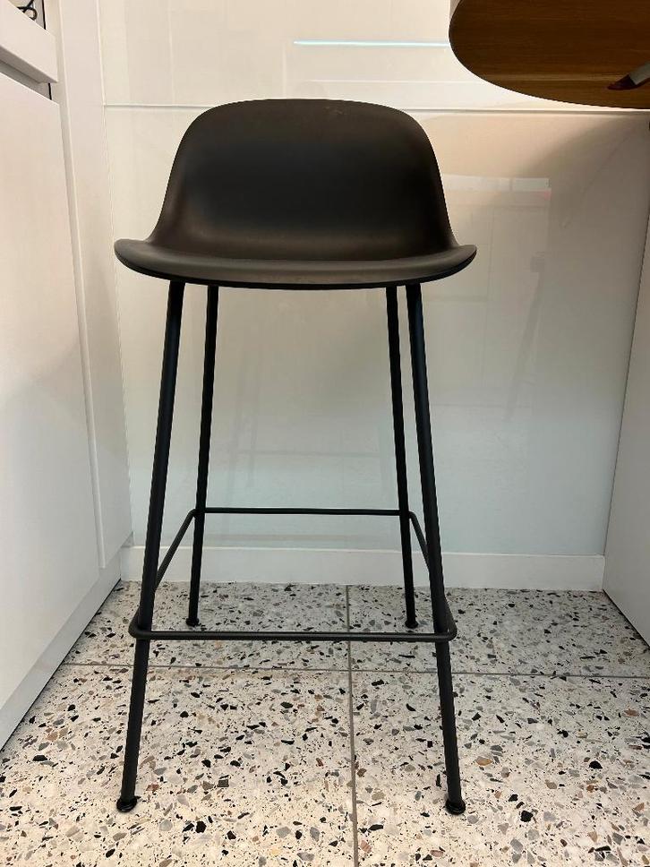 bar kruk -  bar stoel  MUUTO, Huis en Inrichting, Barkrukken, Gebruikt, Ophalen