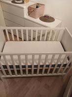 Kinderbed met matras, Kinderen en Baby's, Ophalen, Zo goed als nieuw