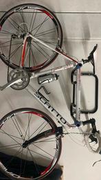 Scatto koersfiets, Fietsen en Brommers, Ophalen, Zo goed als nieuw