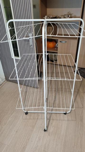 Wit droogrek beschikbaar voor biedingen
