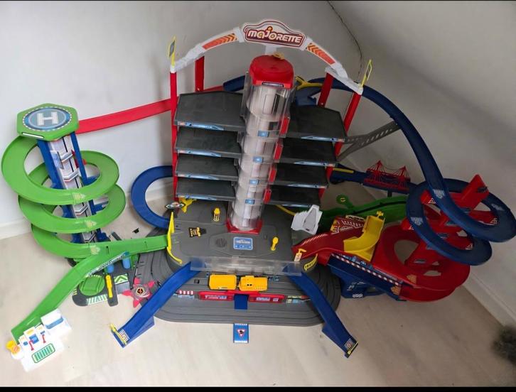 Majorette Autogarage, Kinderen en Baby's, Speelgoed | Racebanen, Gebruikt, Racebaan, Elektrisch, Overige merken, Ophalen