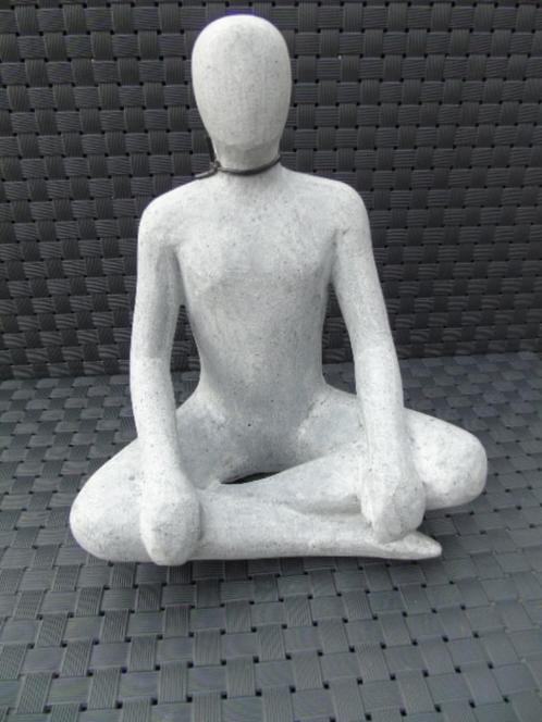 Meditatiesneeuwpopbeeld in grijze polystone, Tuin en Terras, Tuinbeelden, Nieuw, Overige typen, Steen, Ophalen