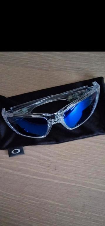 Oakley Zonnebril als nieuw  beschikbaar voor biedingen