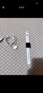 Apple Watch Series 3 - 38mm in goede conditie, Handtassen en Accessoires, Smartwatches, Verzenden, Wit, IOS, Zo goed als nieuw