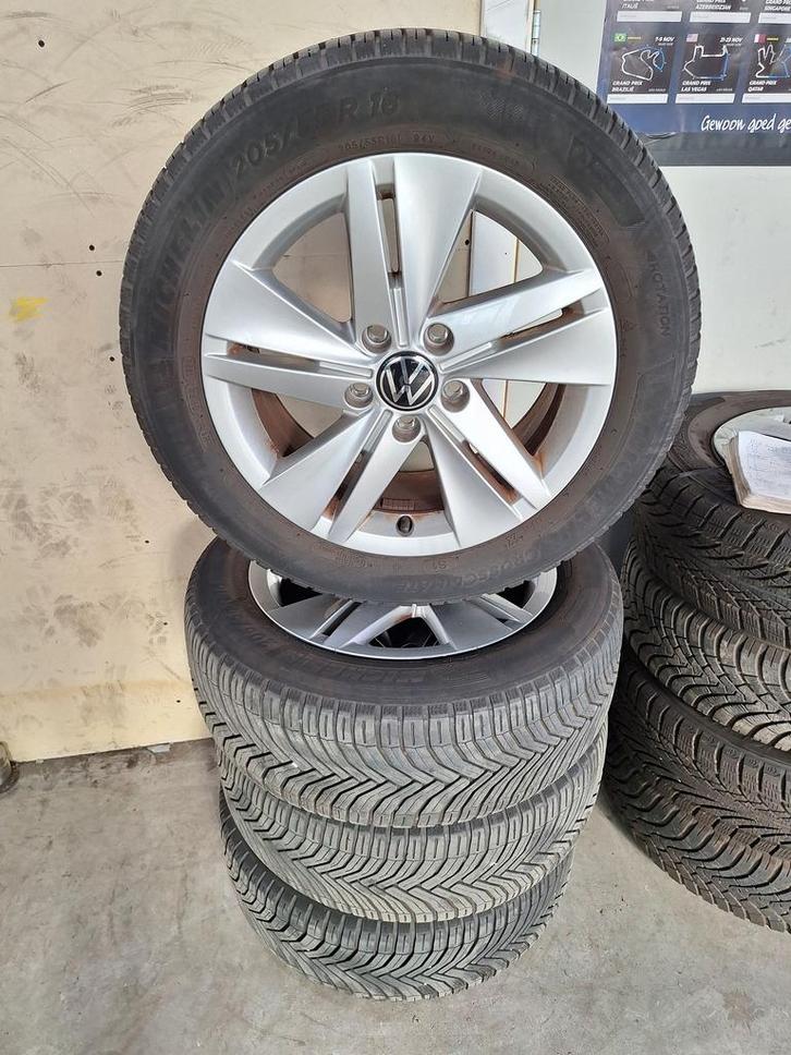 Volkswagen Golf All Seasonset 16 Inch, Auto-onderdelen, Banden en Velgen, Banden en Velgen, All Season, 16 inch, 205 mm, Personenwagen