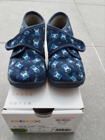 Donkerblauwe jongens Geox pantoffels - maat 25 beschikbaar voor biedingen