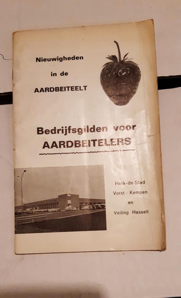 1974 Belgische Boerenbond i.s.m. veiling Hasselt, Boeken, Catalogussen en Folders, Zo goed als nieuw, Ophalen of Verzenden