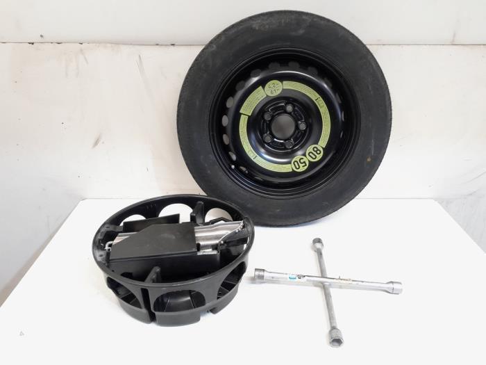 Krikset + reservewiel van een Mercedes C-Klasse, Auto-onderdelen, Overige Auto-onderdelen, Mercedes-Benz, Gebruikt, 3 maanden garantie