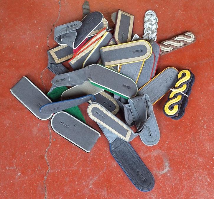 Set schoudervullingen, Verzamelen, Militaria | Algemeen, Ophalen